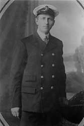 William Groat, Principal Keeper from 1937. (image from http://photos.shetland-museum.org.uk/)